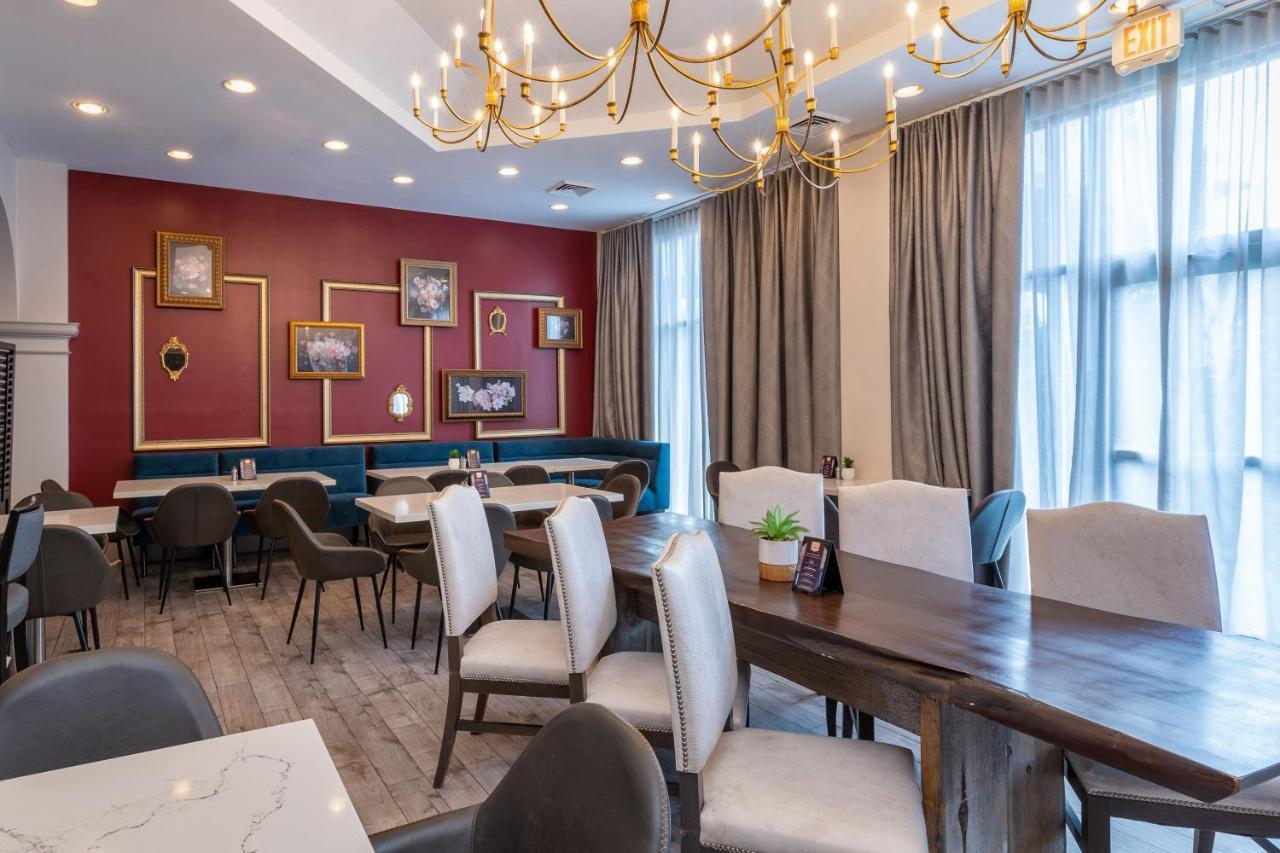 Castle Hotel, Autograph Collection Williamsburg Екстериор снимка